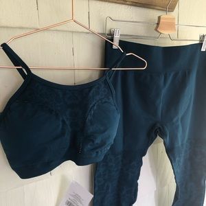 NWT Fabletics Teal Set